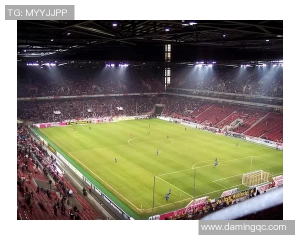 当传奇谢幕泪洒绿茵场那一刻全场送别永不褪色的信仰