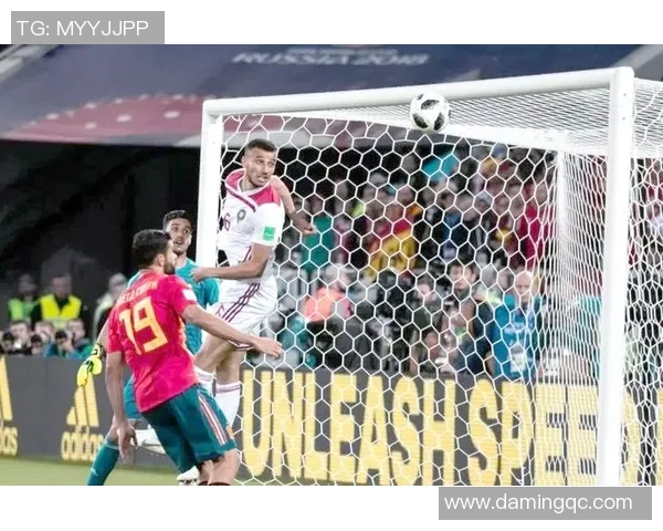 摩洛哥足球明星崛起之路 揭示背后的奋斗与荣耀